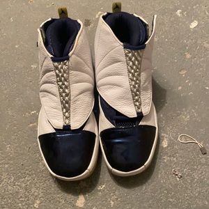 Air Jordan 16